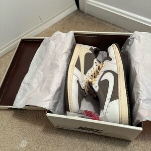 Nike Air Jordan 1 Low Travis Scott Reverse Mocha Size 7.5